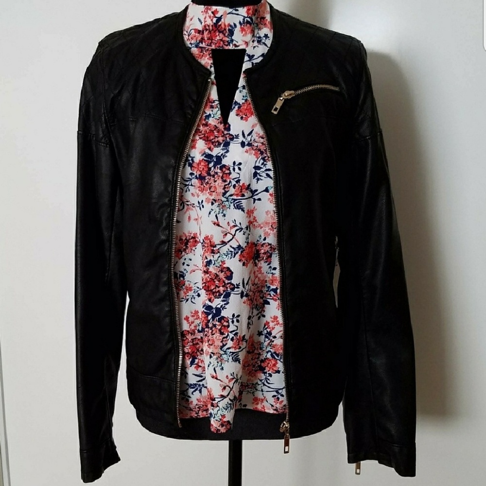 SLEEVELESS BLOUSE - Picture 2 of 5